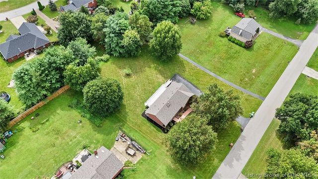6424 Meadow Oak Drive, Georgetown, IN 47122
