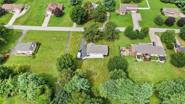 6424 Meadow Oak Drive, Georgetown, IN 47122