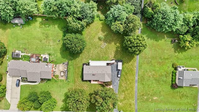 6424 Meadow Oak Drive, Georgetown, IN 47122