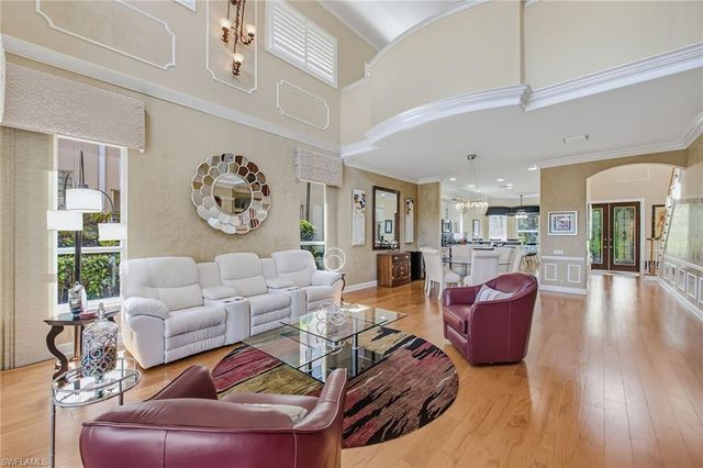9097 Troon Lakes DR, Naples, FL 34109