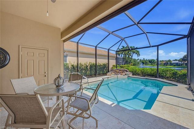 9097 Troon Lakes DR, Naples, FL 34109