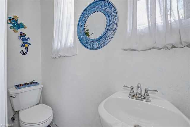 9097 Troon Lakes DR, Naples, FL 34109
