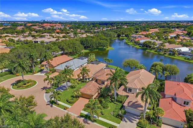 9097 Troon Lakes DR, Naples, FL 34109