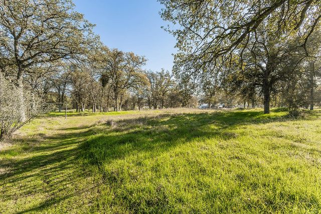 33671 Frazier Road, Auberry, CA 93602