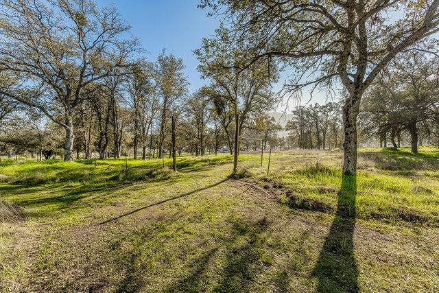 33671 Frazier Road, Auberry, CA 93602