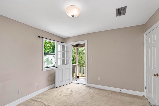 880 Rue Crozat, Baton Rouge, LA 70810