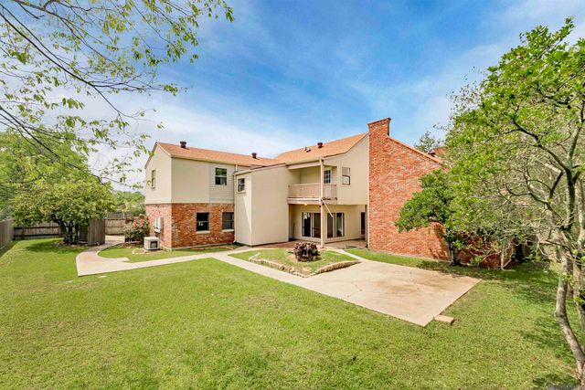 880 Rue Crozat, Baton Rouge, LA 70810