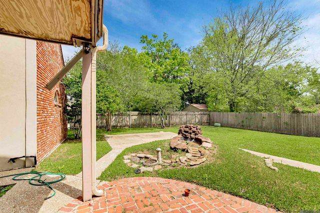 880 Rue Crozat, Baton Rouge, LA 70810