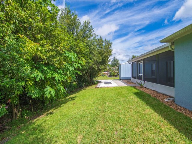 8335 105th Avenue, Vero Beach, FL 32967