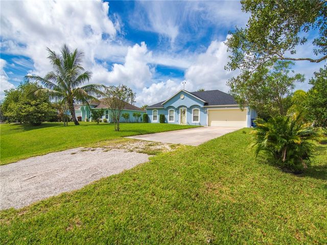 8335 105th Avenue, Vero Beach, FL 32967