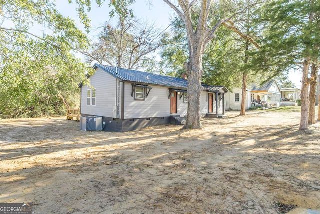 401 Pine Street, Dublin, GA 31021