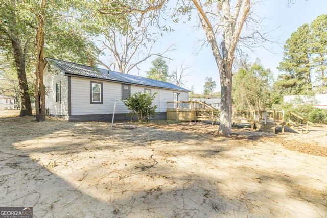 401 Pine Street, Dublin, GA 31021