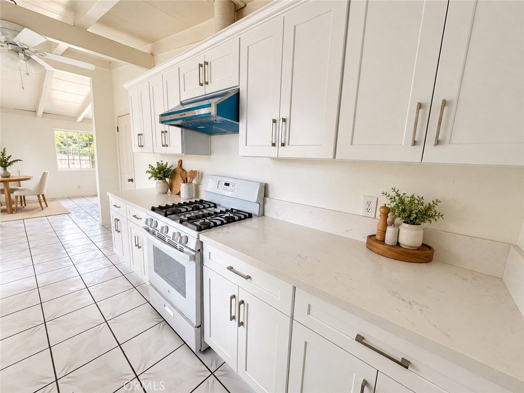 1871 Glenpark, Pomona, CA 91768 — photo 5