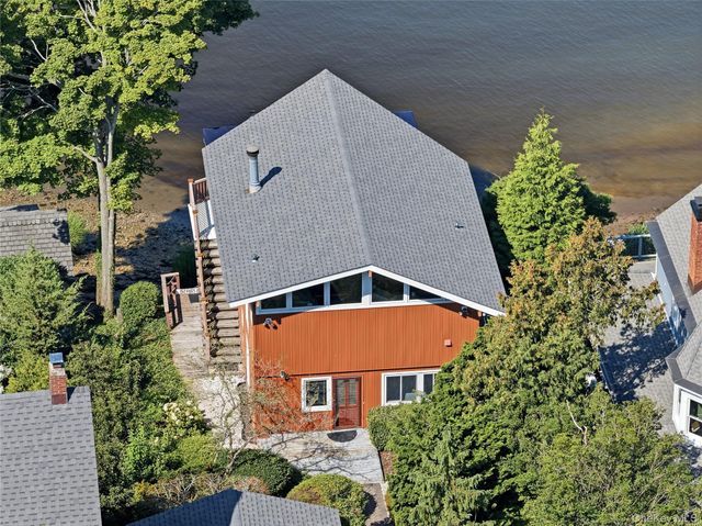 85 Bayview Avenue, Northport, NY 11768