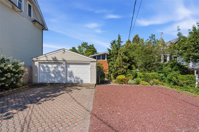 85 Bayview Avenue, Northport, NY 11768