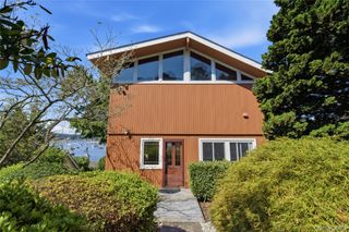 85 Bayview Avenue, Northport, NY 11768