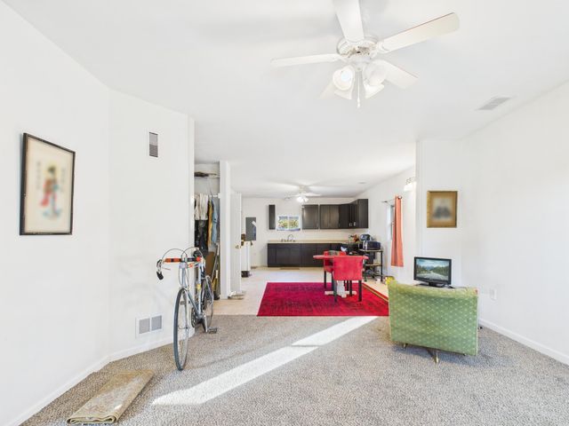 523 Pine Street, Cabool, MO 65689