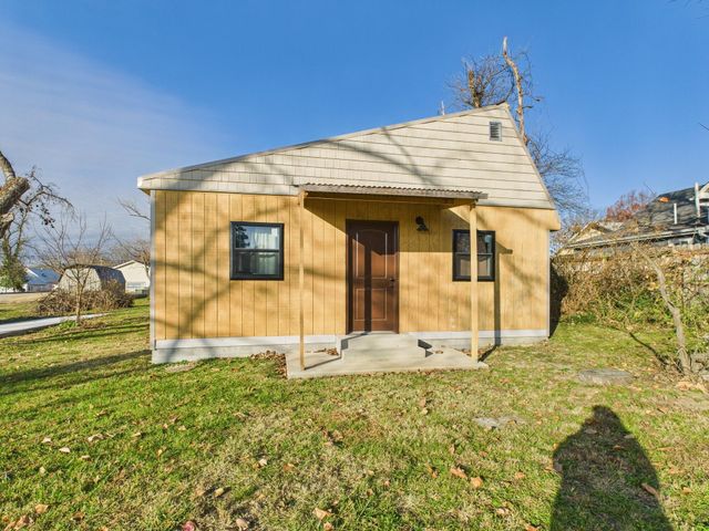 523 Pine Street, Cabool, MO 65689