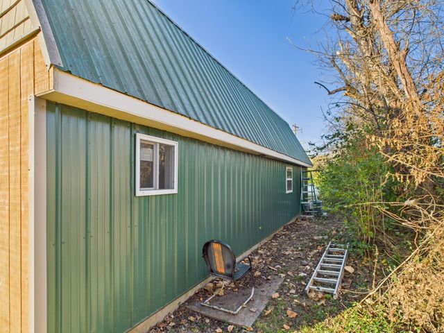 523 Pine Street, Cabool, MO 65689