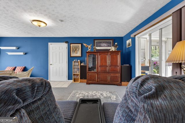 385 Charlotte Boulevard, Stockbridge, GA 30281