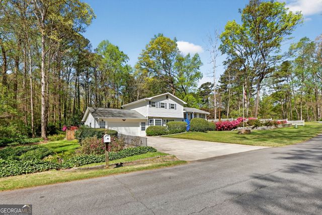 385 Charlotte Boulevard, Stockbridge, GA 30281