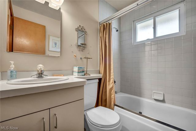 14121 Donald Drive, Brook Park, OH 44142