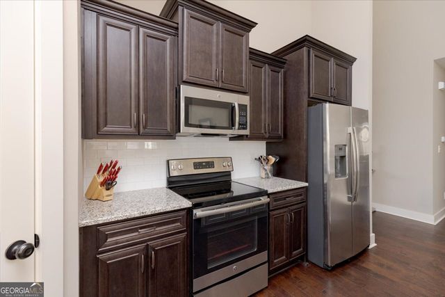 113 Barnyard Way, Perry, GA 31069
