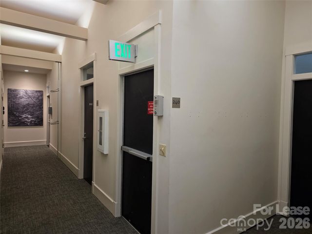 60 Biltmore Avenue, Asheville, NC 28801