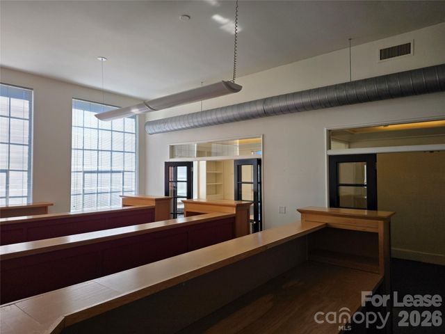 60 Biltmore Avenue, Asheville, NC 28801