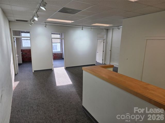 60 Biltmore Avenue, Asheville, NC 28801