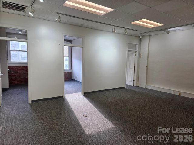 60 Biltmore Avenue, Asheville, NC 28801