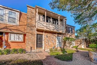 6448 Olympia Drive 82, Houston, TX 77057