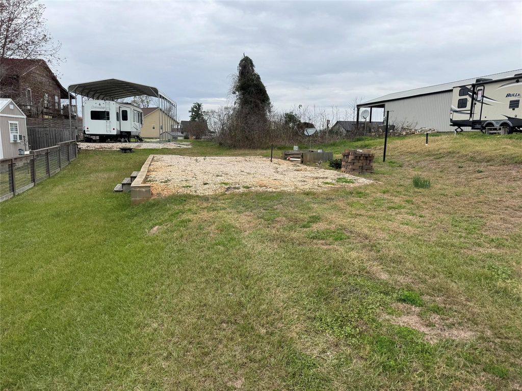 461 Lagoon Drive, Point Blank, TX 77364