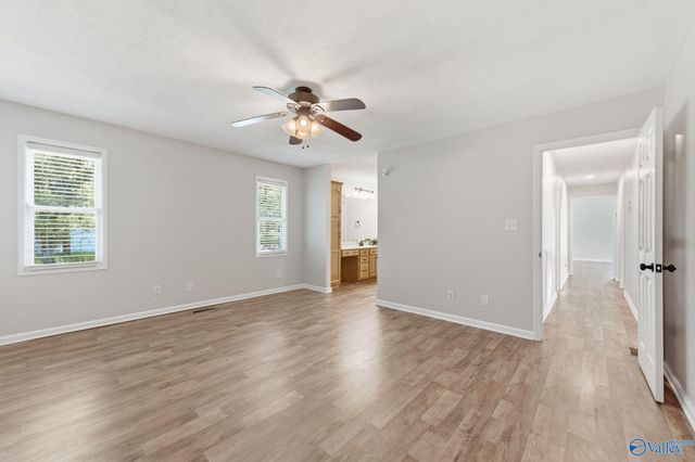 1094 Perkins Wood Road, Hartselle, AL 35640