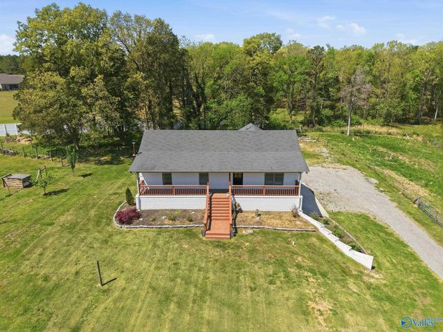 1094 Perkins Wood Road, Hartselle, AL 35640