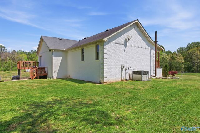 1094 Perkins Wood Road, Hartselle, AL 35640