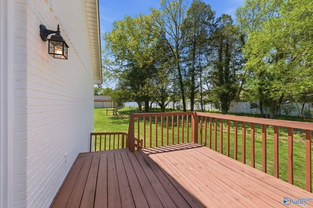 1094 Perkins Wood Road, Hartselle, AL 35640