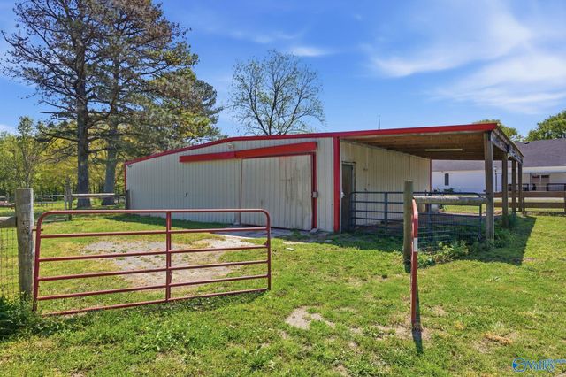1094 Perkins Wood Road, Hartselle, AL 35640