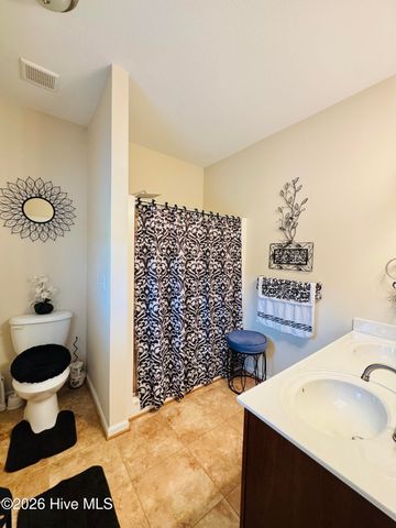 120 Laurel Woods Boulevard, Currituck, NC 27929