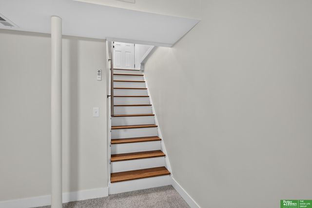 5805 N 36th Street, Omaha, NE 68111