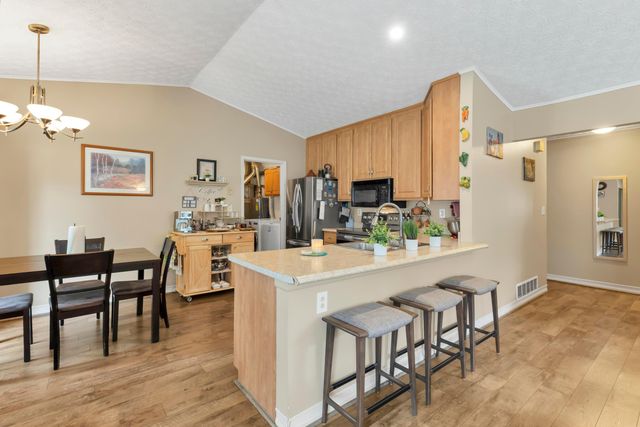 7740 Stoneford Drive, Columbus, OH 43235