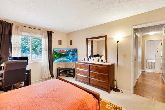 7740 Stoneford Drive, Columbus, OH 43235