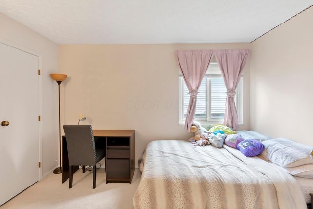 7740 Stoneford Drive, Columbus, OH 43235