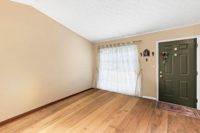 7740 Stoneford Drive, Columbus, OH 43235