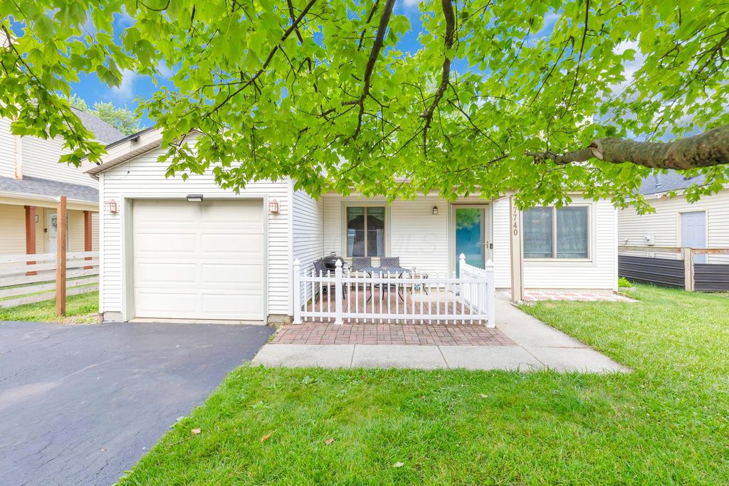 7740 Stoneford Drive, Columbus, OH 43235