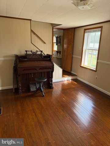 9410 TOMSTOWN ROAD, Waynesboro, PA 17268