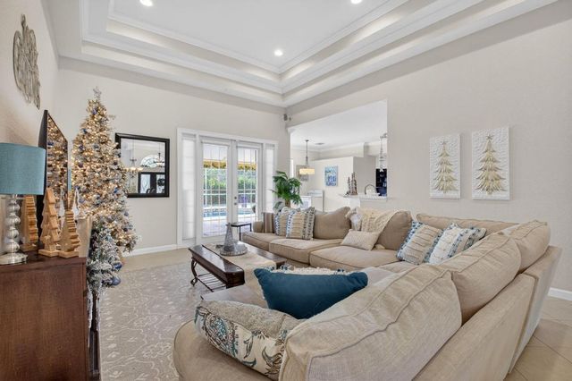 7209 Serrano Terrace, Delray Beach, FL 33446