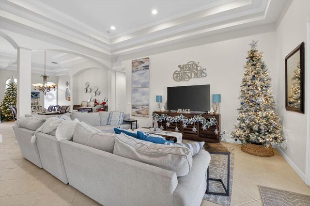 7209 Serrano Terrace, Delray Beach, FL 33446