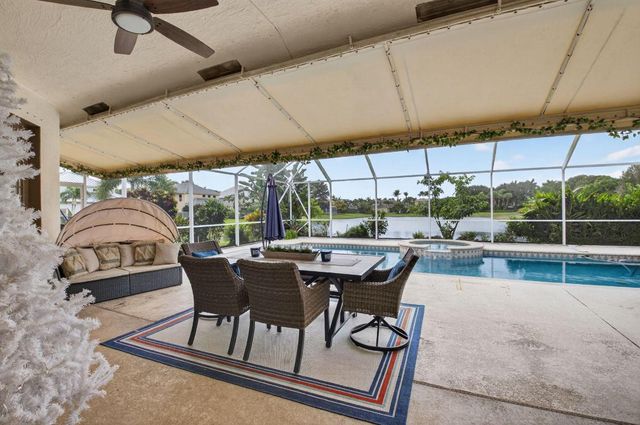 7209 Serrano Terrace, Delray Beach, FL 33446