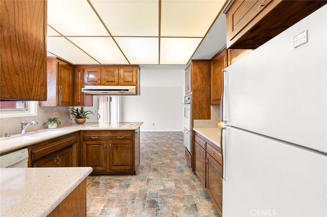 7970 E Ring Street, Long Beach, CA 90808